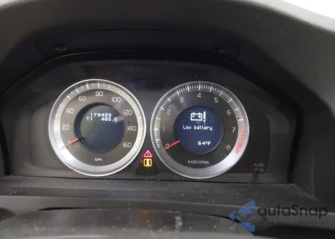 2013 Volvo S60 T5/T5 Platinum/T5 Premier/T5 Premier Plus z USA, uszkodzony, nr VIN YV1612FH7D2177276